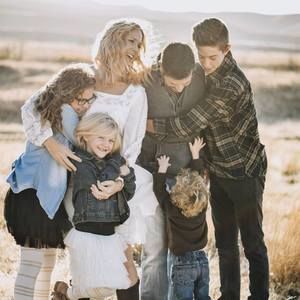 Meet your Posher, Cory